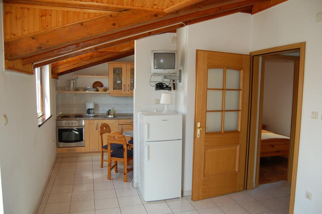 Apartments Bojanic فوديس الغرفة الصورة
